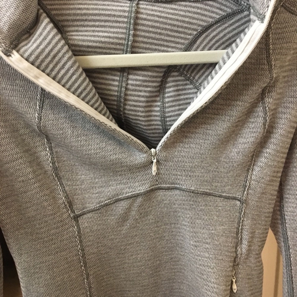 Lululemon Quarter Zip Pull Over - image 3
